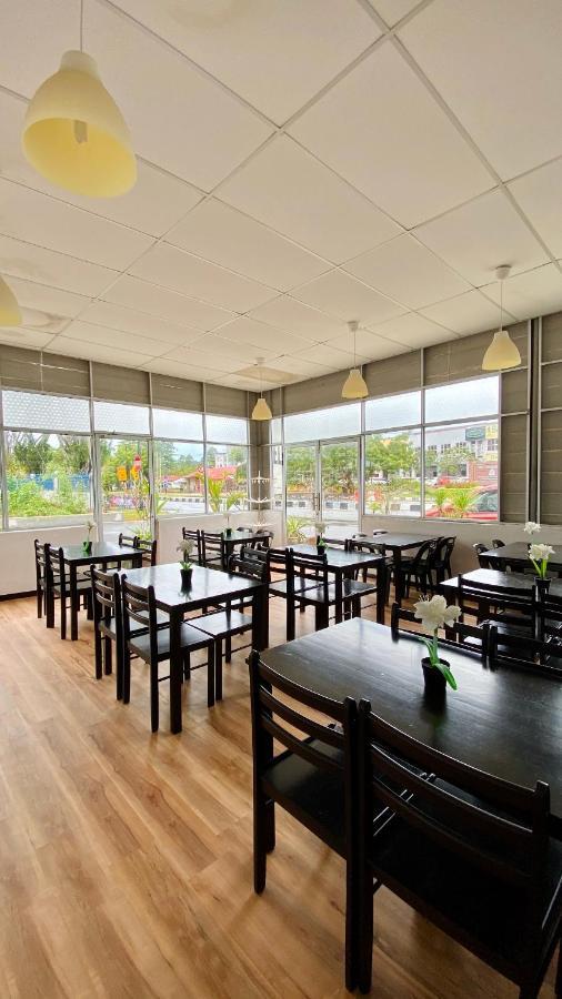 Milvus Hotel Kuah Dış mekan fotoğraf